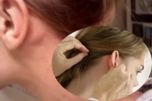 Стук и боли в ухе, кажется увеличены лимфоузлы