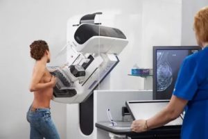 Нужно ли делать маммографию