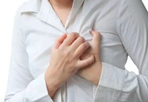 Жжение в груди, пропал голос