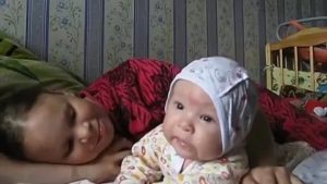 Вентрикулодилатация и не держит голову в 3 месяца